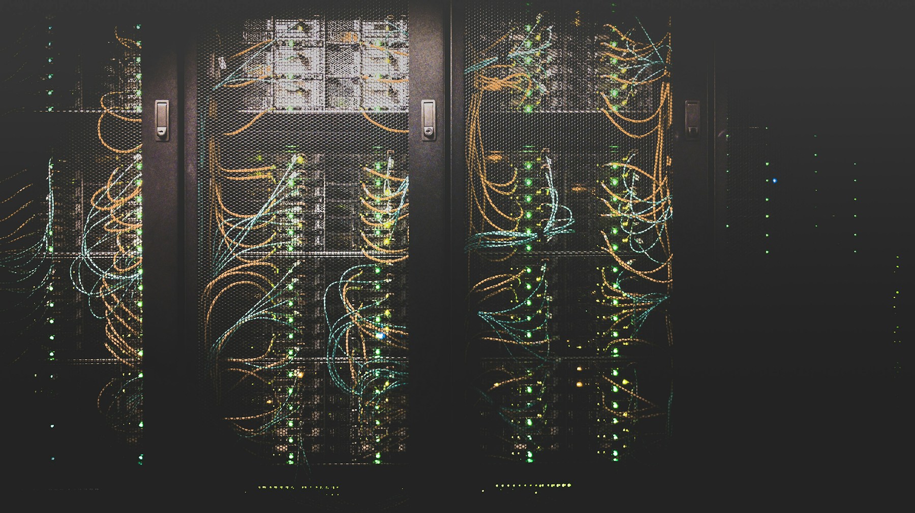 Serveranlagen mit strukturierten Netzwerkverbindungen